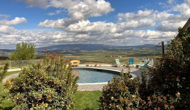 Private villa with stunning views and pool