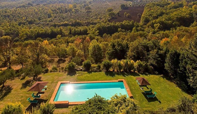 Private villa with swimming pool in Umbria