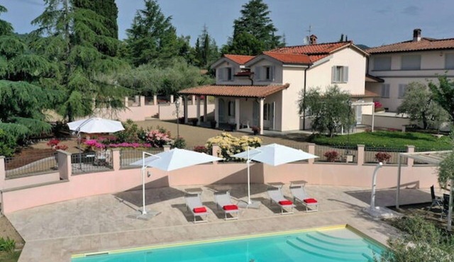 Private Villa with A/C, private pool, WIFI, TV, terrace, panoramic view, close to Greve In Chianti