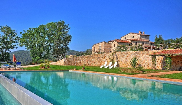 Private Villa with A/C, private pool, sauna, WIFI, hot tub, TV, patio, panoramic view, parking