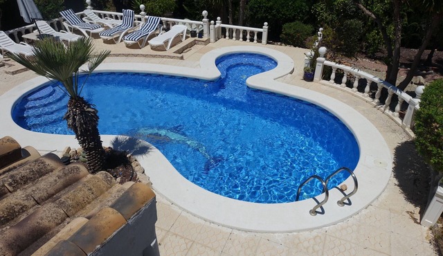 Private Villa With Pool And Jacuzzi, Exotic Garden And Air-con