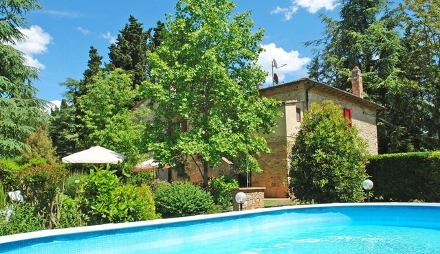 Private Villa with WIFI, private pool, TV, terrace, panoramic view, parking, close to San Gimignano
