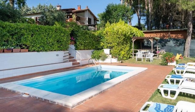 Private villa with swimming pool in Tuscany