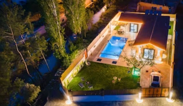 Private villa with jacuzzi for those who want a peaceful holiday