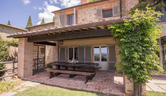 Private villa with pool with panoramic view inside organic wine resort