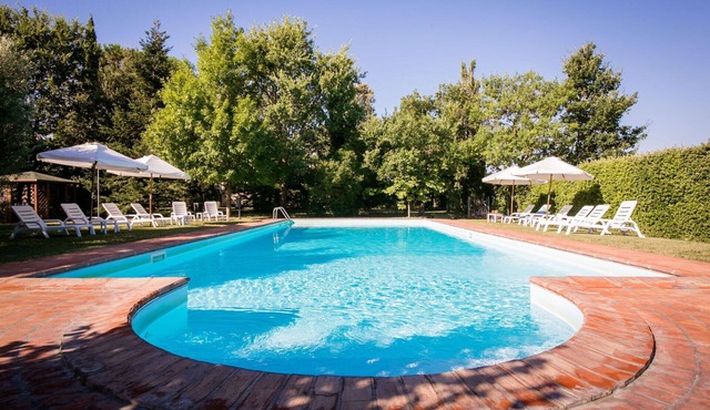 Private Villa with private pool, hot tub, WIFI, A/C, TV, patio, panoramic view, close to Cortona