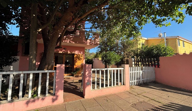PRIVATE VILLA WITH PRIVATE GARDEN