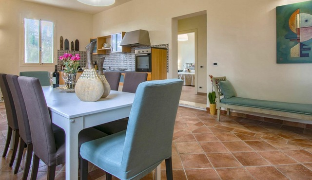 Private Villa with private pool, A/C, WIFI, TV, patio, pets allowed, panoramic view, parking