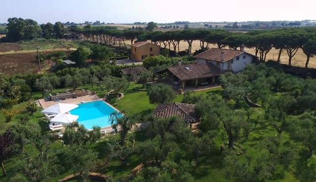 Private villa with swimming pool in Tuscany