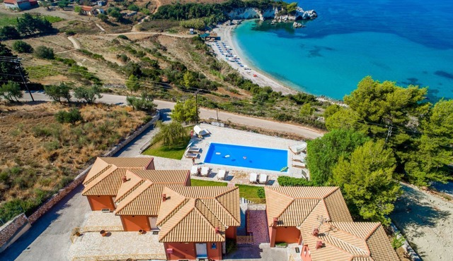 Private Villas with Shared pool#1