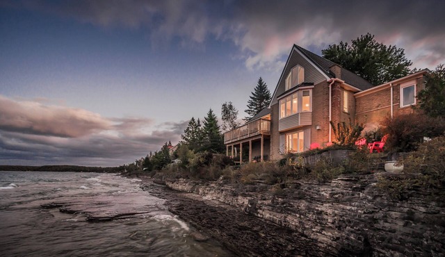 Private Waterfront Escape