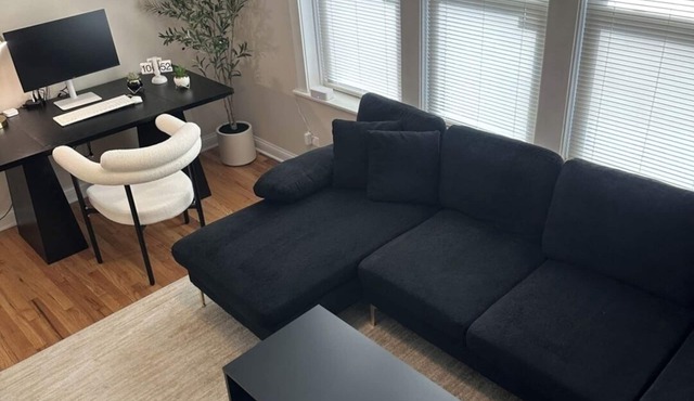 Private Workspace Sleeps4 Modern Stylish Stay