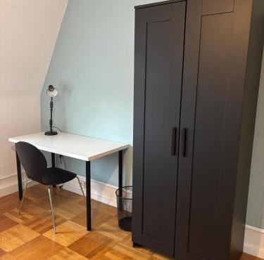 private Zimmer im Serviced Apartment - mit wöchentlicher Reinigung