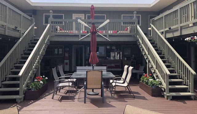 Privately Owned Condo At The Seashore Condo-Hotel