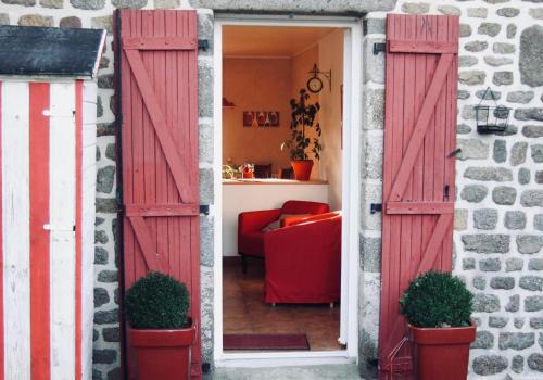 Proche Mont St-Michel, deux maisons authentiques au cœur de la nature, domaine de l'Angevinière