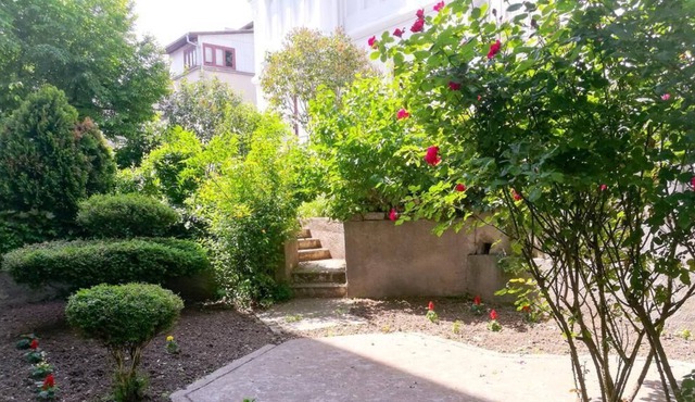 Promenada Apartment enjoys a location in Constanţa Old Town