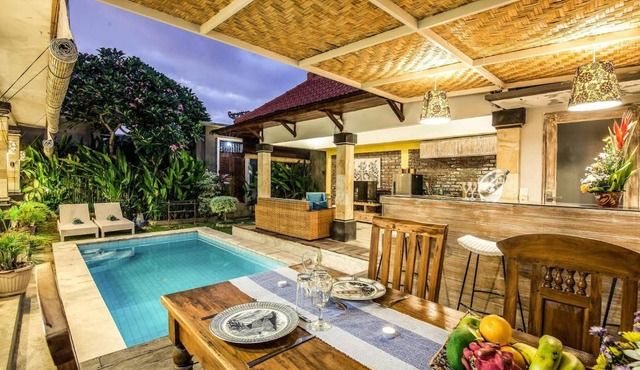 PROMO! Boho Chic 3BR Private Pool Villa with Bath tubs & Hammock in Seminyak
