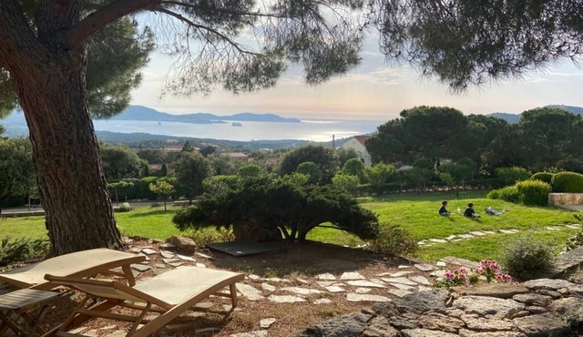 Propriété D'exception Avec son Parc Arboré de 8000m2 au Coeur du Village à Lumio
