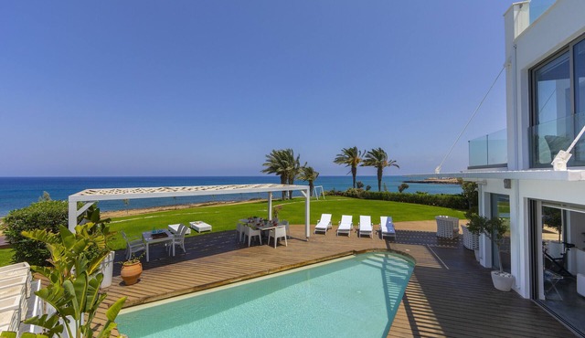 Protaras Beachfront Dream Villa