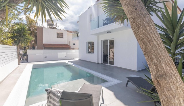 Protaras Mandali Villa MA20 - Fully Renovated