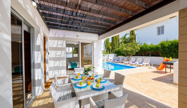 Protaras Sapphire Seaside Villa