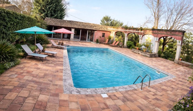 Provencal family home
