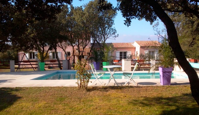 Provencal villa with pool drome