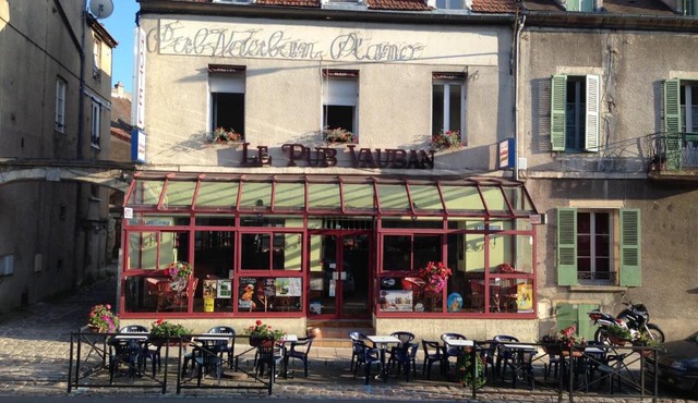 Pub vauban terreaux