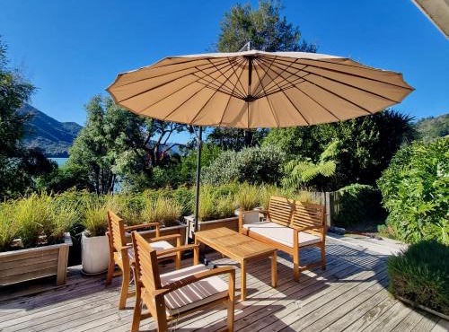 Pukenui Paradise - Havelock Holiday Home