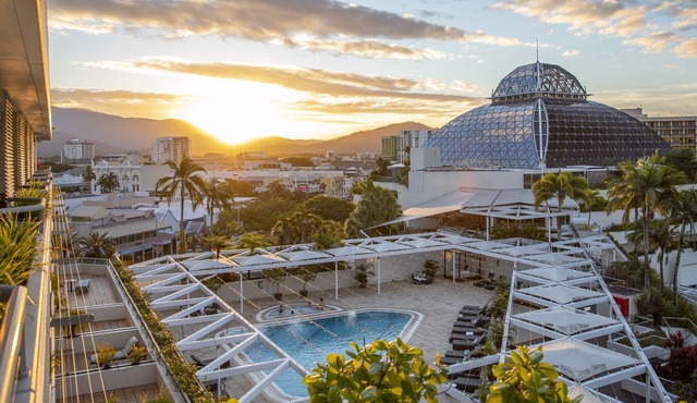Pullman Reef Hotel Casino