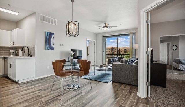 Pure Suites Ascent 2 Bed Gym Pool Cabana in Phoenix
