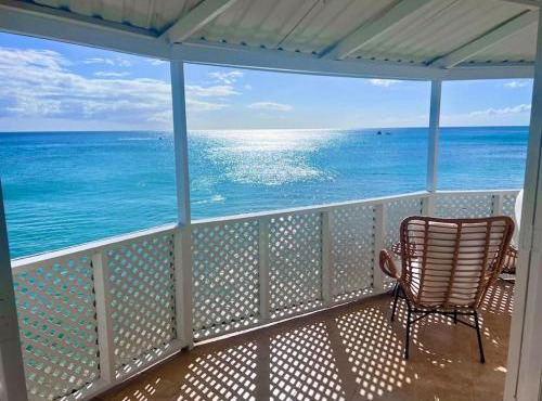 Purple Rain - Direct Beach Access, Ocean views, 2 Bedroom, 2 Bathroom, Mullins Beach Front Bliss