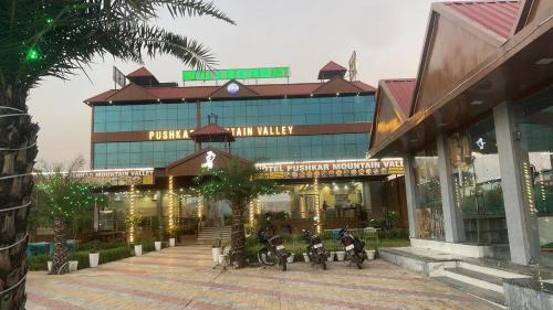 pushkar mountain vallay