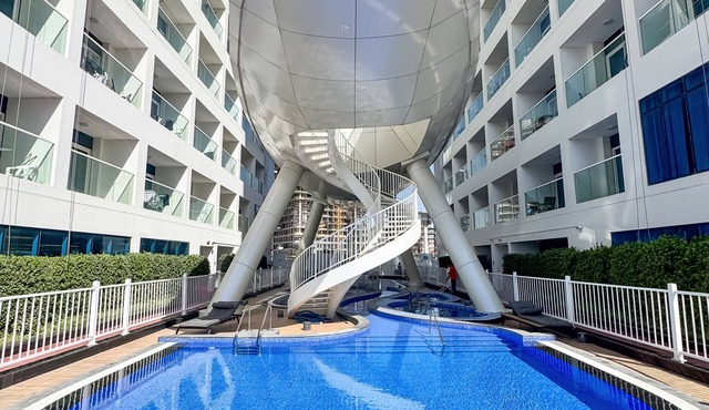 PVH - Opalz By Danube - Studio with Pool