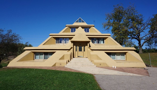 Pyramid House, This 2,000 Sq Ft, 2 BR Suite Option is a One of a Kind Rental