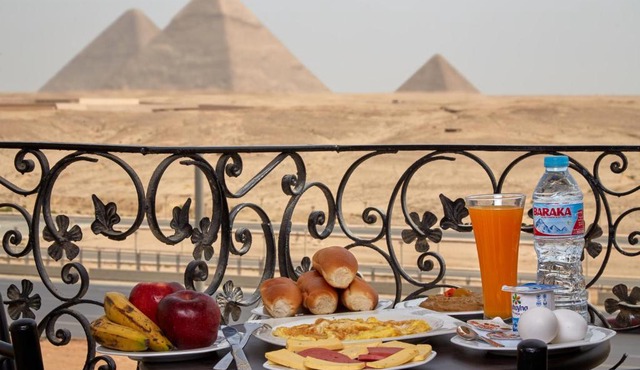 Pyramids Planet Hotel