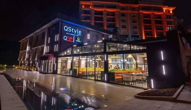 Q Style Hotel