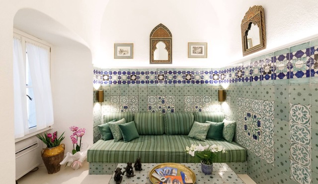 Qasar Luxury Suite in Capri's Piazzetta