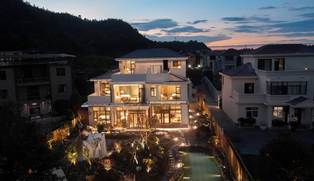Qingmo Hidden Mid-Mountain Hotel