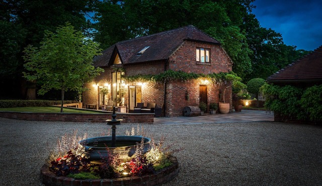 Quaint 2 bed historical cottage in stunning English countryside