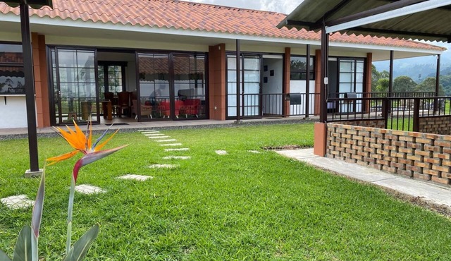 Quaint 7-bedroom country house in charming Salento