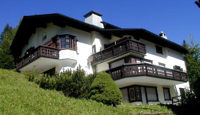 Quaint apartment in Lenzerheide with fireplace and beautiful panoramic views