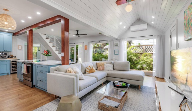 Quaint Key West Escape Old Town - Local Living