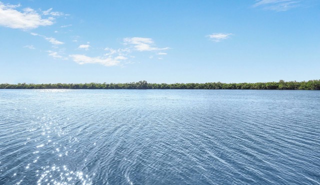 Quaint Naples Condo | Pool & Short Drive to Marco