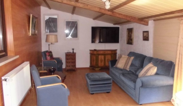 quaint quiet apartment in a great location