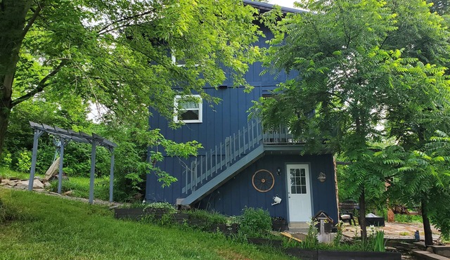 Quaint Stream Side Cottage 15m from Oxford&Hamilton OH