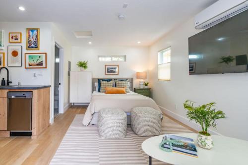Quaint Studio in Charming Marston Hills