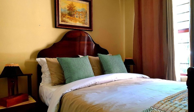 Quality accommodation to business and leisure guests to Brackenfell, Cape Town.