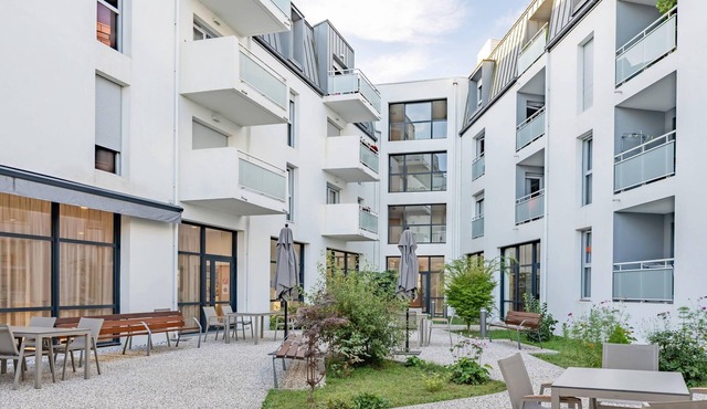 Quality Aparthotel Rochefort