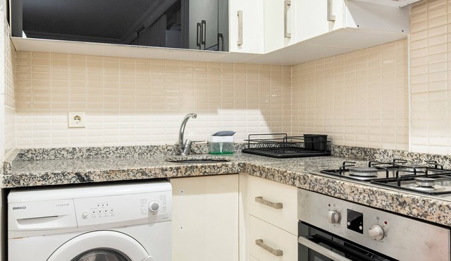 Quality & Cozy Central Apartment “Whole Place” with Delightful AC